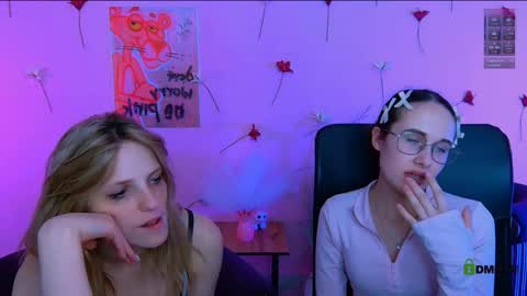 Mona  online show from 18, 5, 2026