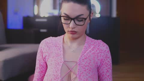 Snapshot of mona_lisss chatting on 17, 1, 2025 Mona Lisss online show from 17, 1, 2025