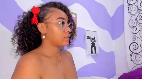 MONAAXXX online show from 11, 1, 2025