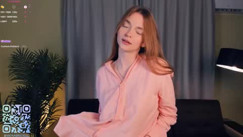 Snapshot of monabrickell chatting on 20, 9, 2025 Mona online show from 20, 9, 2025