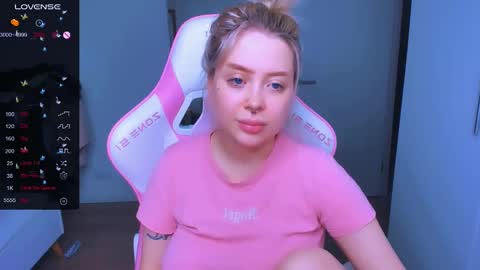 Snapshot of monalauu chatting on 6, 2, 2025 online show from 6, 2, 2025