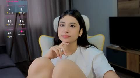 Snapshot of monarchbaby chatting on 29, 6, 2026 Lana online show from 29, 6, 2026