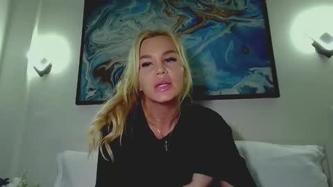 Monica online show from 10, 10, 2025