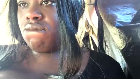 moni_simone online show from 1, 1, 2025