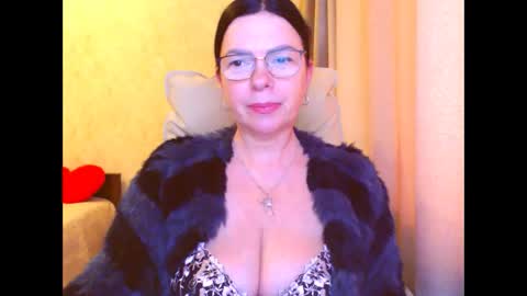 monica online show from 16, 12, 2025