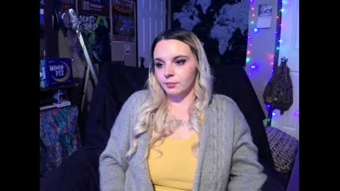 Snapshot of monica_lily chatting on 2, 12, 2024 Monica online show from 2, 12, 2024