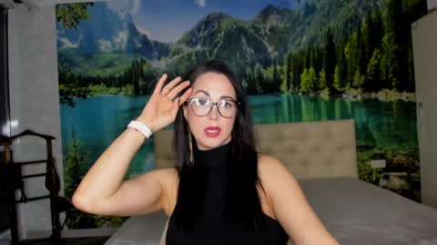 Snapshot of monica_weisss chatting on 15, 1, 2025 monica_weisss online show from 15, 1, 2025