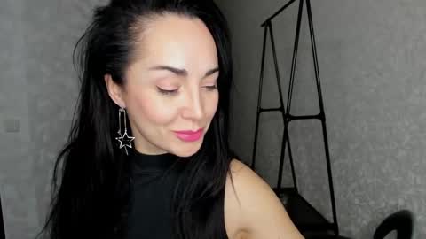 Snapshot of monica_weisss chatting on 4, 3, 2025 monica_weisss online show from 4, 3, 2025