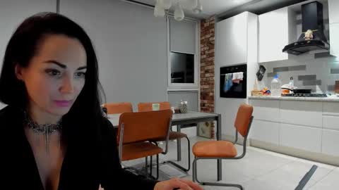 Snapshot of monica_weisss chatting on 18, 10, 2025 monica_weisss online show from 18, 10, 2025
