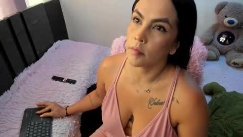 monicaharrison online show from 11, 5, 2026