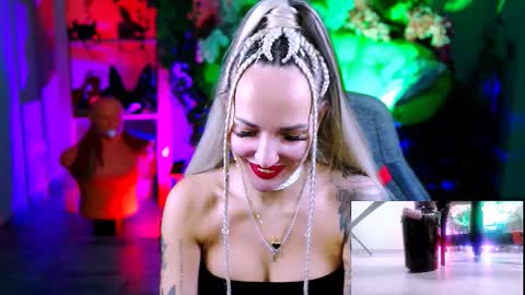 Monika online show from 1, 11, 2025