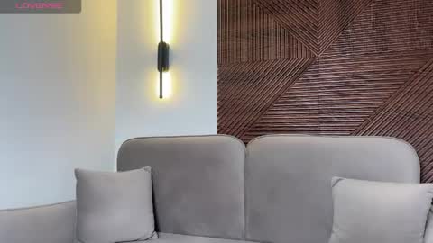 MonikaBos online show from 3, 4, 2026