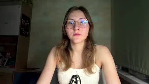 Mia online show from 7, 7, 2026
