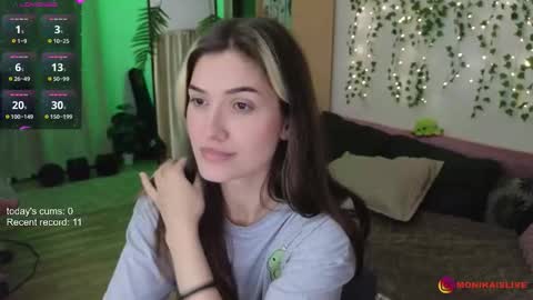 Snapshot of monikavenom chatting on 5, 10, 2025 Monika online show from 5, 10, 2025