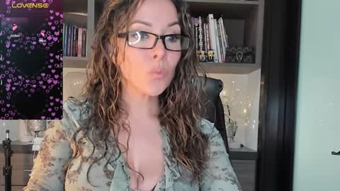 Snapshot of monilee69 chatting on 30, 1, 2025 Monilee online show from 30, 1, 2025