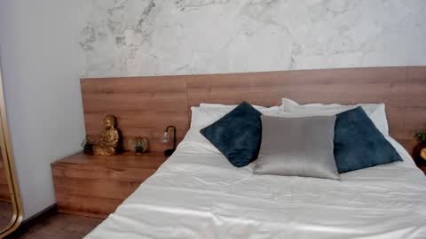 Snapshot of moniquemilff chatting on 29, 1, 2025 Monique  online show from 29, 1, 2025