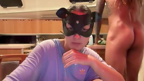 Monk and Mia online show from 17, 10, 2025