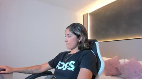 Snapshot of monserrat_blanco chatting on 10, 9, 2025 M O N S E online show from 10, 9, 2025