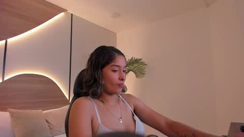 Snapshot of monserrat_blanco chatting on 12, 9, 2025 M O N S E online show from 12, 9, 2025