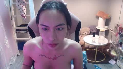 Snapshot of monstercockselfsuck chatting on 14, 11, 2025 ELYSE A SIMPLE GIRL online show from 14, 11, 2025