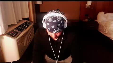 Snapshot of montana6897 chatting on 4, 3, 2025 Kingalby817 online show from 4, 3, 2025