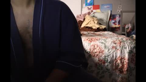 Snapshot of monteiln313 chatting on 16, 11, 2025 Esposa 1 online show from 16, 11, 2025