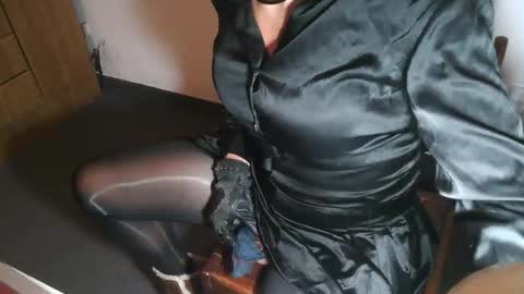 Snapshot of montero81 chatting on 20, 4, 2026 Sabrina online show from 20, 4, 2026