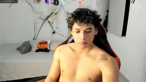 montes_juan online show from 24, 10, 2025