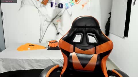 montes_juan online show from 27, 10, 2025