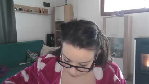 Monse online show from 6, 2, 2025