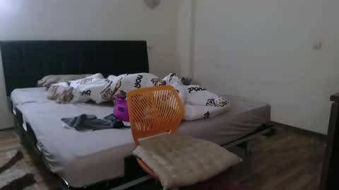 Snapshot of montserrat123 chatting on 1, 10, 2025 Monse online show from 1, 10, 2025