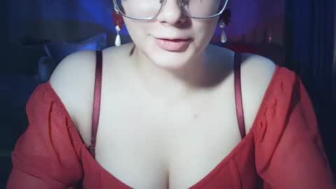 Snapshot of moodiemira chatting on 12, 2, 2026 moodiemira online show from 12, 2, 2026