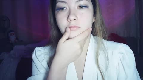 Snapshot of moodiemira chatting on 3, 3, 2026 moodiemira online show from 3, 3, 2026