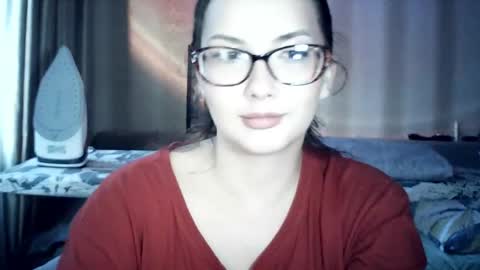 Snapshot of moodiemira chatting on 5, 6, 2026 moodiemira online show from 5, 6, 2026