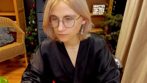 Snapshot of moon13152 chatting on 11, 12, 2024 Katrin online show from 11, 12, 2024