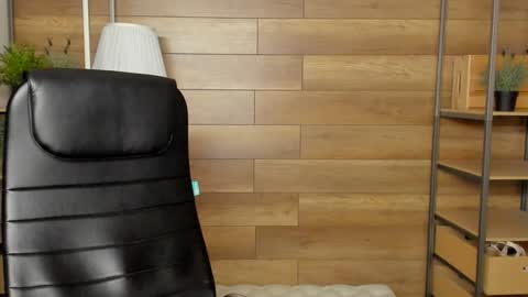 Snapshot of moon13152 chatting on 24, 1, 2025 Katrin online show from 24, 1, 2025