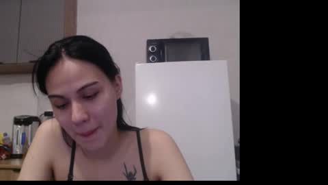 moon232312 online show from 22, 12, 2025