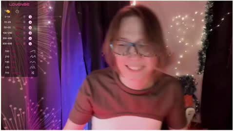 Snapshot of moon__girl chatting on 15, 12, 2024 Roxy online show from 15, 12, 2024