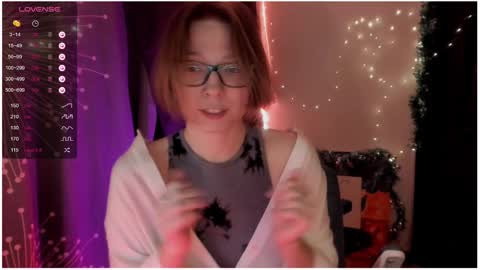 Snapshot of moon__girl chatting on 20, 12, 2024 Roxy online show from 20, 12, 2024