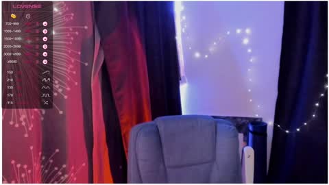 Snapshot of moon__girl chatting on 25, 2, 2025 Roxy online show from 25, 2, 2025