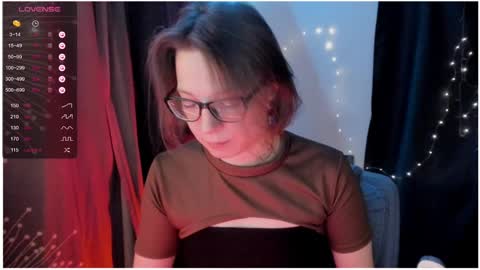 Snapshot of moon__girl chatting on 26, 2, 2025 Roxy online show from 26, 2, 2025