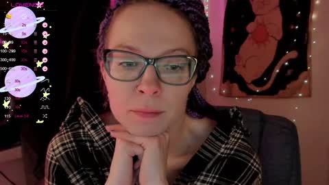 Snapshot of moon__girl chatting on 14, 10, 2025 Roxy online show from 14, 10, 2025