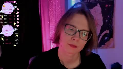 Snapshot of moon__girl chatting on 25, 10, 2025 Roxy online show from 25, 10, 2025