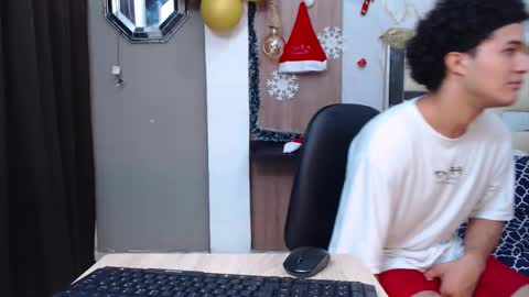 moon_and_fire_ online show from 21, 11, 2025