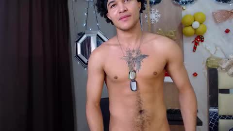 moon_and_fire_ online show from 19, 12, 2025