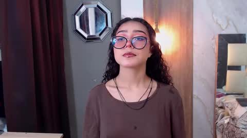 Snapshot of moon_and_fire_ chatting on 9, 2, 2026 moon_and_fire_ online show from 9, 2, 2026