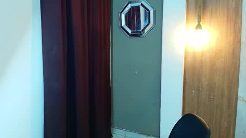 Snapshot of moon_and_fire_ chatting on 11, 2, 2026 moon_and_fire_ online show from 11, 2, 2026