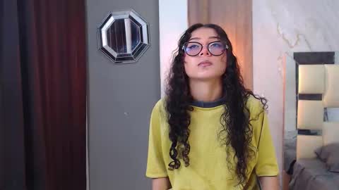 Snapshot of moon_and_fire_ chatting on 16, 3, 2026 moon_and_fire_ online show from 16, 3, 2026