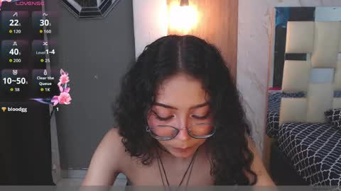 Snapshot of moon_and_fire_ chatting on 27, 3, 2026 moon_and_fire_ online show from 27, 3, 2026