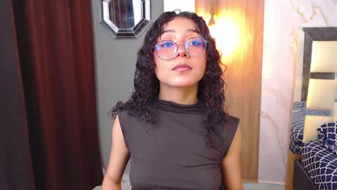 Snapshot of moon_and_fire_ chatting on 13, 4, 2026 moon_and_fire_ online show from 13, 4, 2026